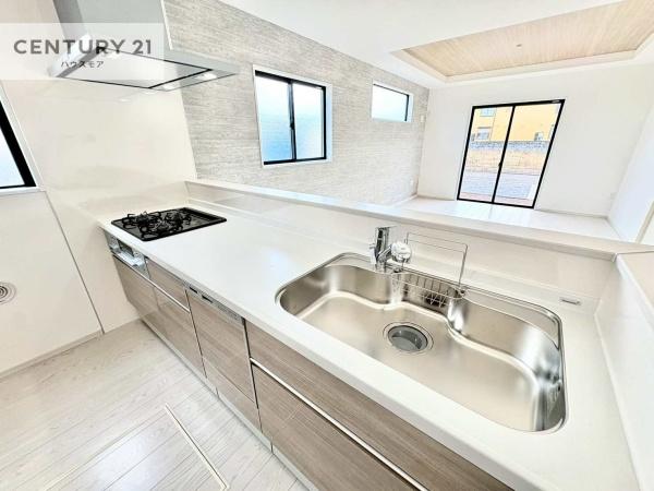 牛久市牛久町　5号棟　新築戸建