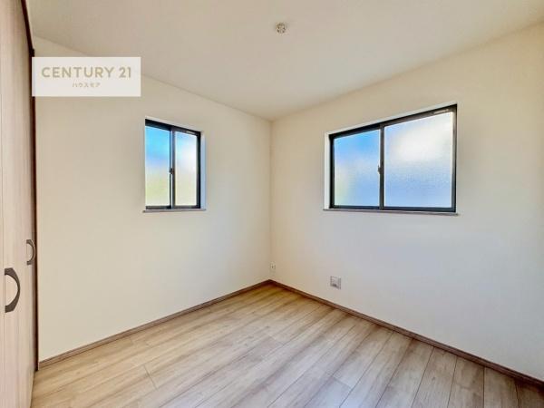 松戸市小金原7丁目　B号棟　新築戸建