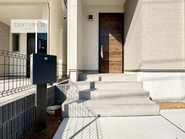 松戸市小金原7丁目　B号棟　新築戸建