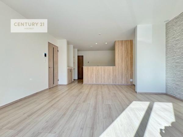 松戸市小金原7丁目　B号棟　新築戸建