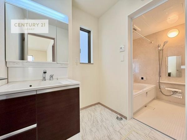 松戸市小金原7丁目　B号棟　新築戸建