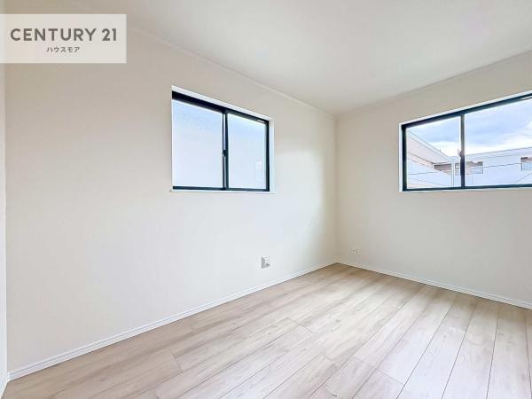 松戸市松飛台　B号棟　新築戸建