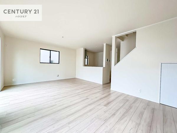 松戸市松飛台　B号棟　新築戸建