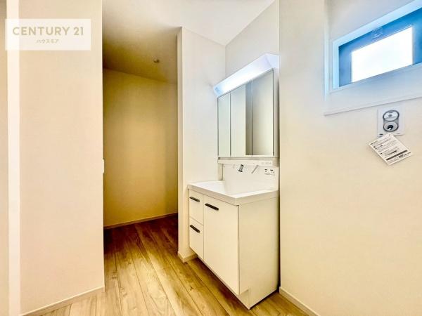 松戸市栄町2丁目　2号棟　新築戸建