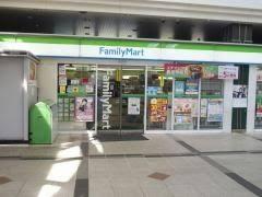 西の原ハイム一番館(ファミリーマート印西牧の原駅店)