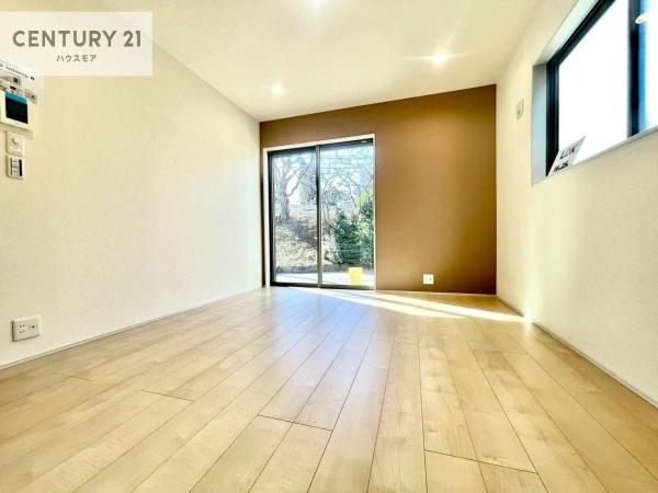 柏市あかね町　新築戸建て