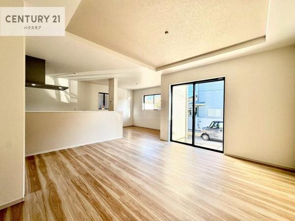 牛久市南3丁目　新築戸建