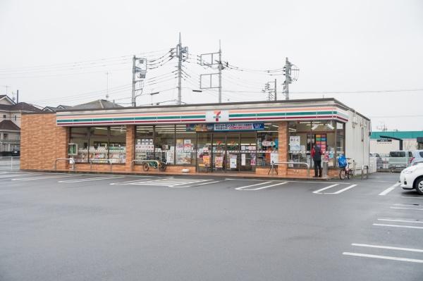 龍ケ崎市久保台2丁目　3号棟　新築戸建(セブンイレブン竜ケ崎中根台4丁目店)