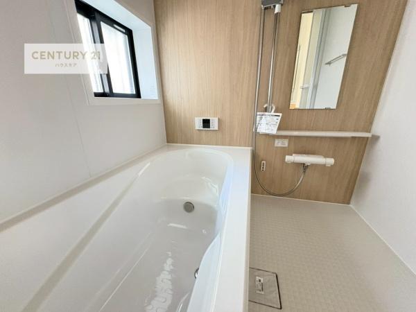 松戸市栄町8丁目　2-C号棟　新築戸建