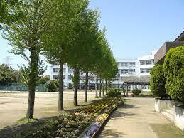 シャレール牛久1号棟(牛久市立下根中学校)