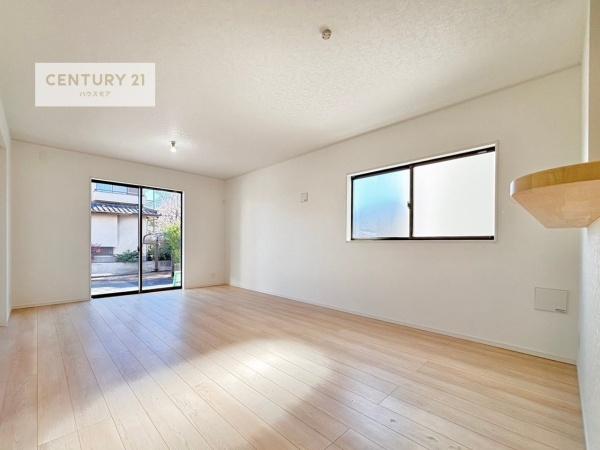 土浦市小松1丁目　3号棟　新築戸建