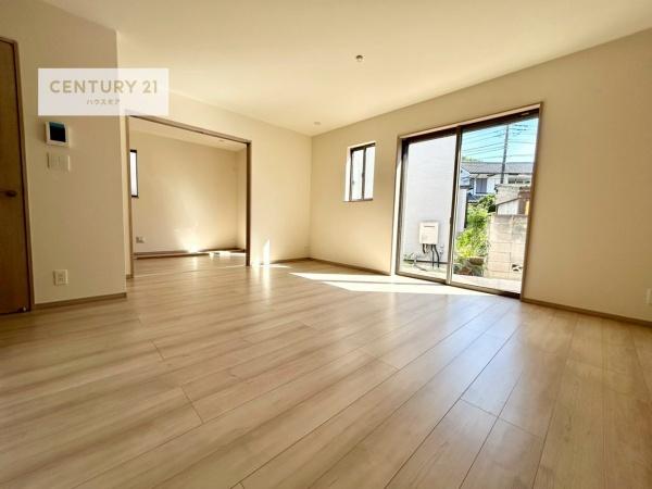 松戸市栗ケ沢　B号棟　新築戸建て