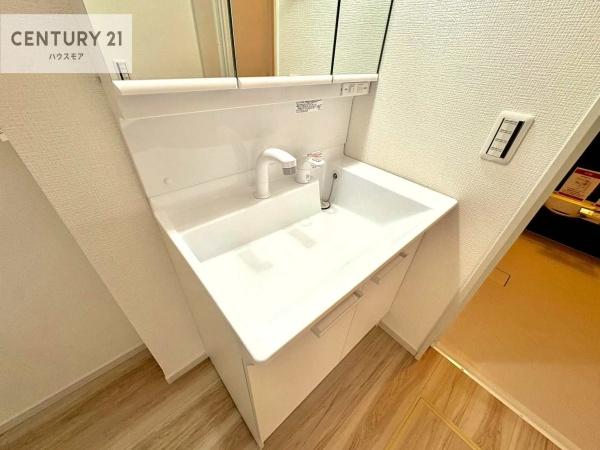 牛久市南3丁目　新築戸建