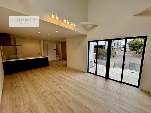 松戸市新松戸7丁目　1号棟　新築戸建て