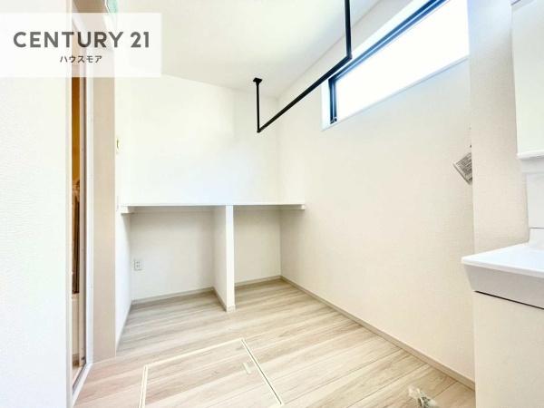 流山市松ケ丘6丁目　新築戸建て