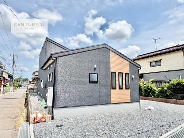 牛久市岡見町　新築戸建て
