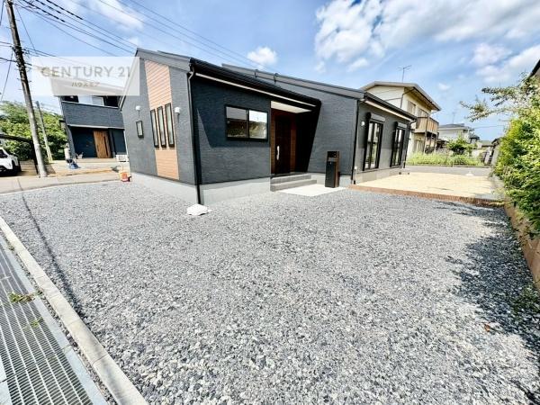 牛久市岡見町　新築戸建て