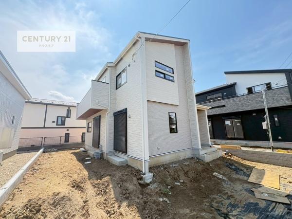 土浦市小岩田東2丁目　2号棟　新築戸建
