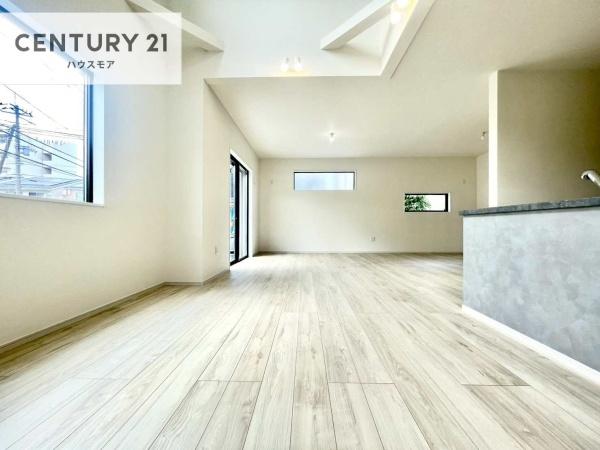 松戸市新松戸北2丁目　新築戸建