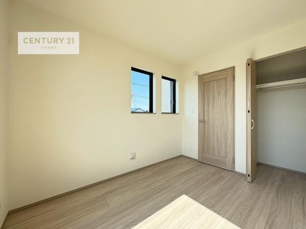 松戸市栄町8丁目　2-A号棟　新築戸建