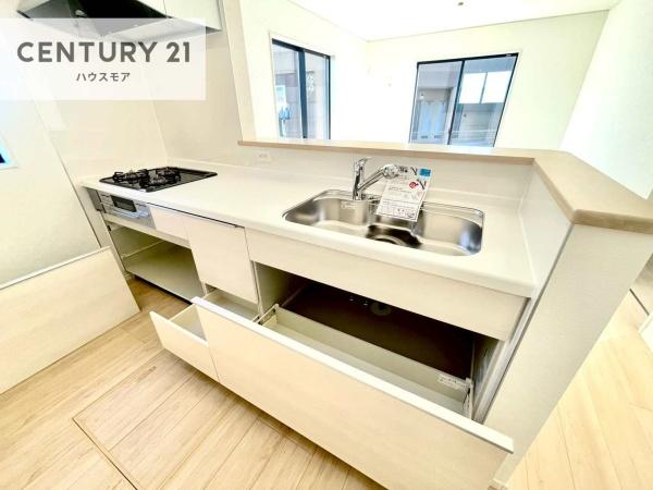 土浦市神立東2丁目　2号棟　新築戸建て