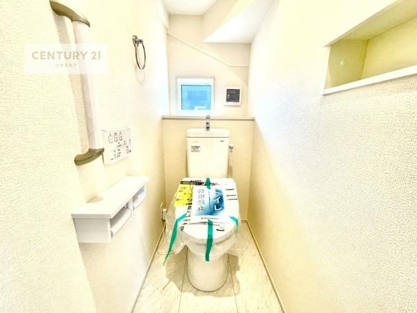 土浦市小岩田東2丁目　2号棟　新築戸建