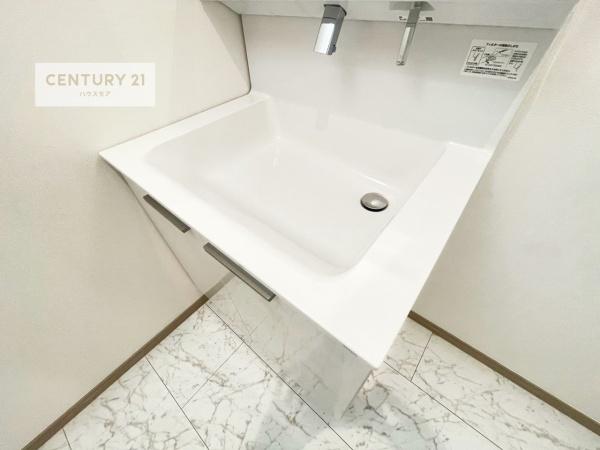 松戸市新松戸南2丁目　2号棟　新築戸建