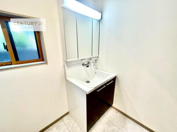 松戸市新松戸南2丁目　3号棟　新築戸建
