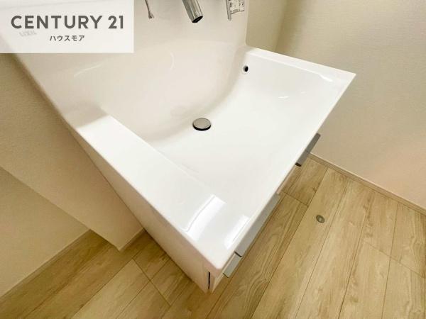 松戸市八ケ崎1丁目　2号棟　新築戸建