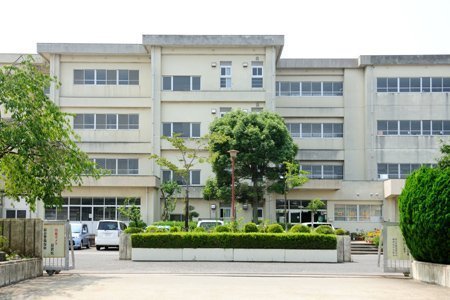 コープ野村南流山壱番街2号棟(流山市立南流山中学校)