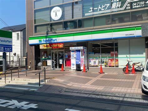 コープ野村南流山壱番街2号棟(ファミリーマート南流山八丁目店)