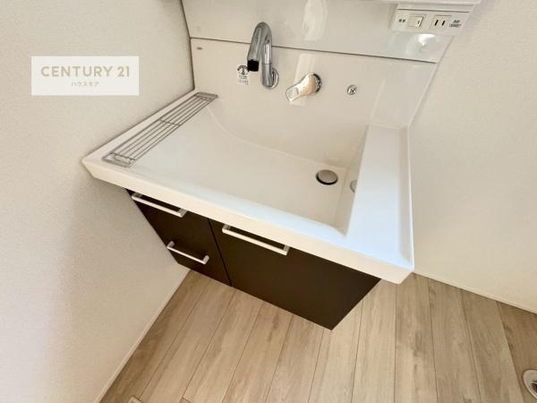 流山市松ケ丘5丁目　2号棟　新築戸建