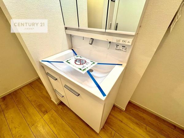 松戸市栄町8丁目　新築戸建て