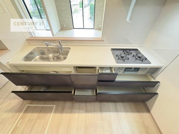 松戸市六高台5丁目　B号棟　新築戸建