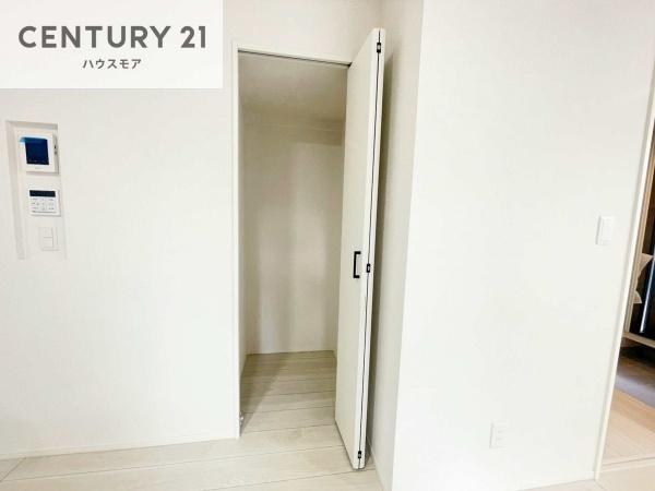 松戸市六高台4丁目　2号棟　新築戸建