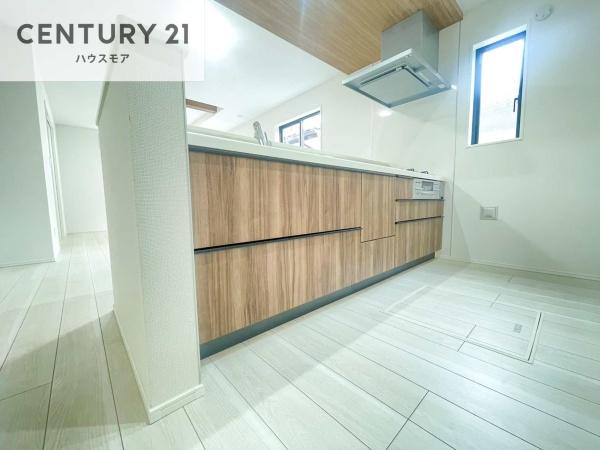 松戸市六高台4丁目　2号棟　新築戸建