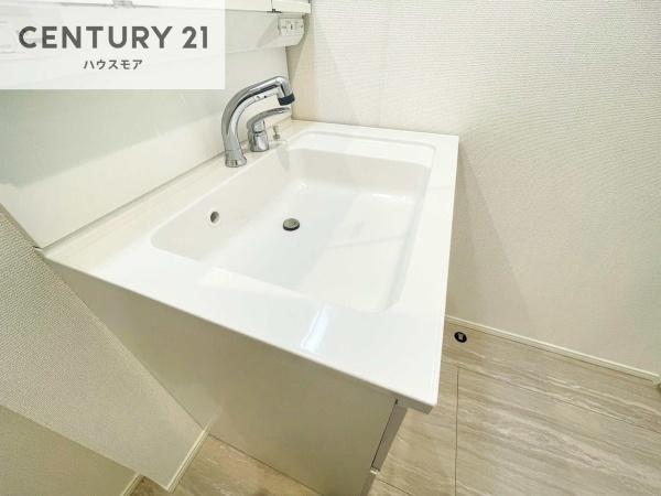 松戸市六高台4丁目　2号棟　新築戸建