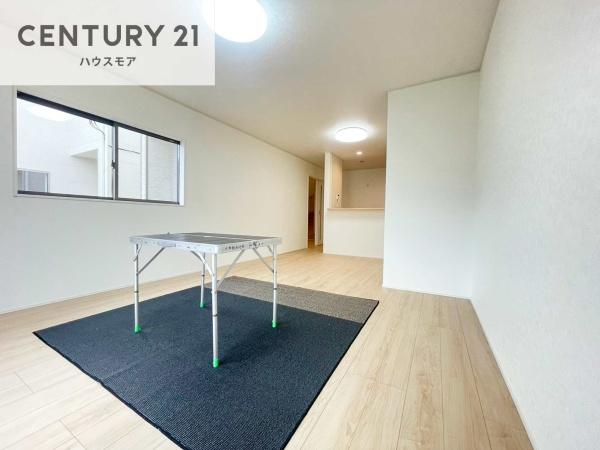 松戸市六高台6丁目　2号棟　新築戸建て