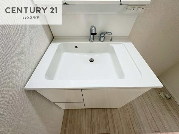 松戸市小金原7丁目　2号棟　新築戸建