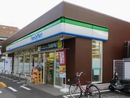 サンライトパストラル五番街A棟(ファミリーマート新松戸六丁目店)