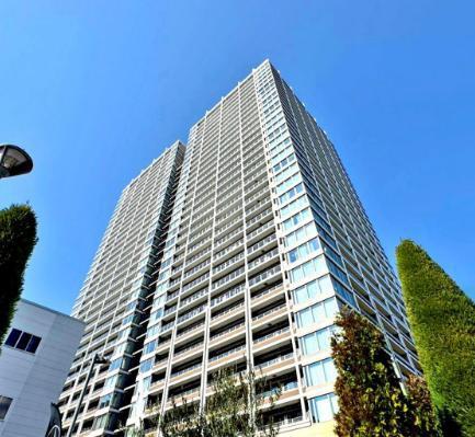 GROBALFRONTTOWER