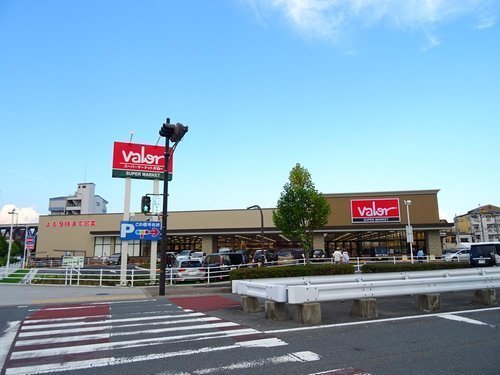 ローズコーポ新大阪6(バロー淡路店)