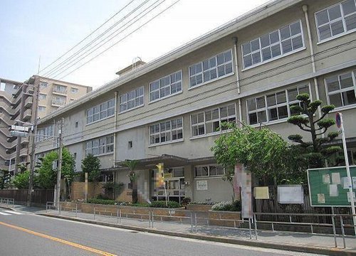 日商岩井相川松山公園マンション(大阪市立小松小学校)