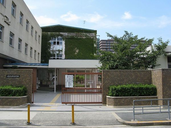 リブコート塚本(大阪市立歌島中学校)