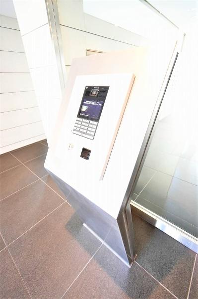 プレサンスロジェ神崎川