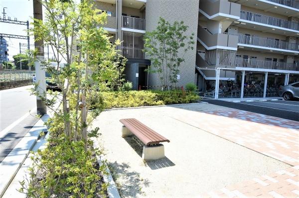 プレサンスロジェ神崎川