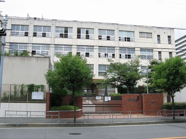 グリーンハイツ東三国(大阪市立新東三国小学校)