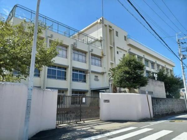 大阪市旭区赤川２丁目の中古一戸建て(大阪市立城北小学校)