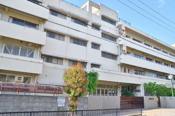 大東市御供田2丁目の中古一戸建て(大東市立住道中学校)