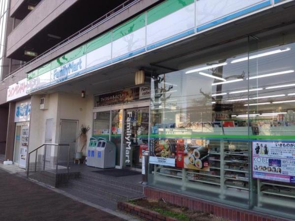 ネオコーポ大阪城公園3号館(ファミリーマート城東鴫野西店)